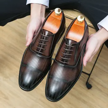 Klasik Erkek Sivri sivri uçlu ayakkabı Erkek delikli Deri Siyah Düğün Ayakkabı Oxford Resmi Ayakkabı Siyah / kahverengi Moda B265