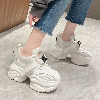 Platform Kadın Ayakkabı 2023 Tasarımcı Sneakers Moda Açık Daireler Rahat bağcıklı ayakkabı Kadın Nefes kadın ayakkabıları Boyutu