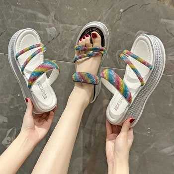Gökkuşağı Renk 6 cm Kama Topuklu Kristaller Platformu Slaytlar Kadın Kadın Serin Sandalet Takunya Ayakkabı Flip Flop Terlik Kadın