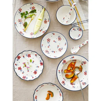 seramik çatal yuvarlak kırmızı çiçek baskılı altında sırlı porselen yemek kaşık tabak kase yaratıcı hediye mutfak gıda konteyner